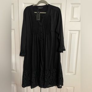 Women’s 3X Black knee-length dress with lace trim